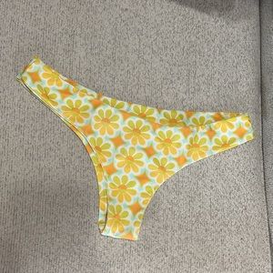 Kulani kini agave glow cheeky bottoms size XL